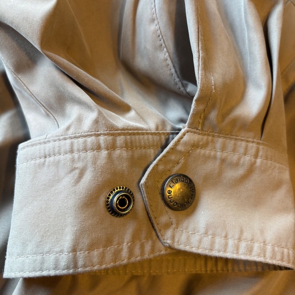 Mens Claiborne Outerwear Microfiber Jacket in pristine condition! - Picture 8 of 10